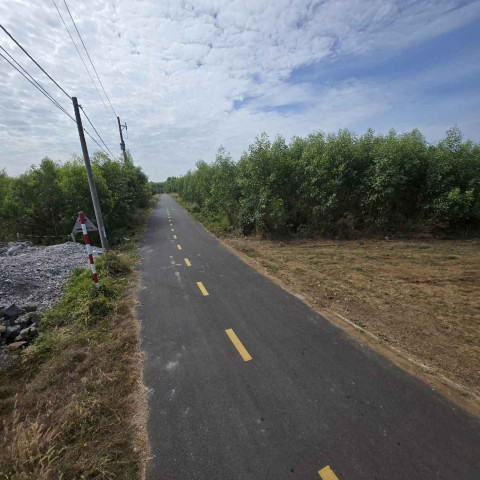 Bán đất Đất Đỏ gần kcn Đất Đỏ. Dt 2360m2 có 400m2 thổ cư. Giá 5 tỷ