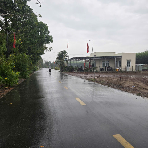 Bán đất xã Đất Đỏ đối diện cổng chính kcn. Lốc sỉ 14 lô 5 x 36 chưa qua đầu tư, giá chỉ 980tr