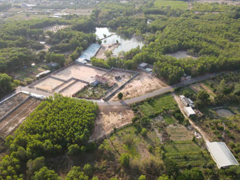 SIÊU VIP KHU NHÀ VƯỜN - Dt 425m2 10m x 43m có thổ cư, shr ra biển 10p